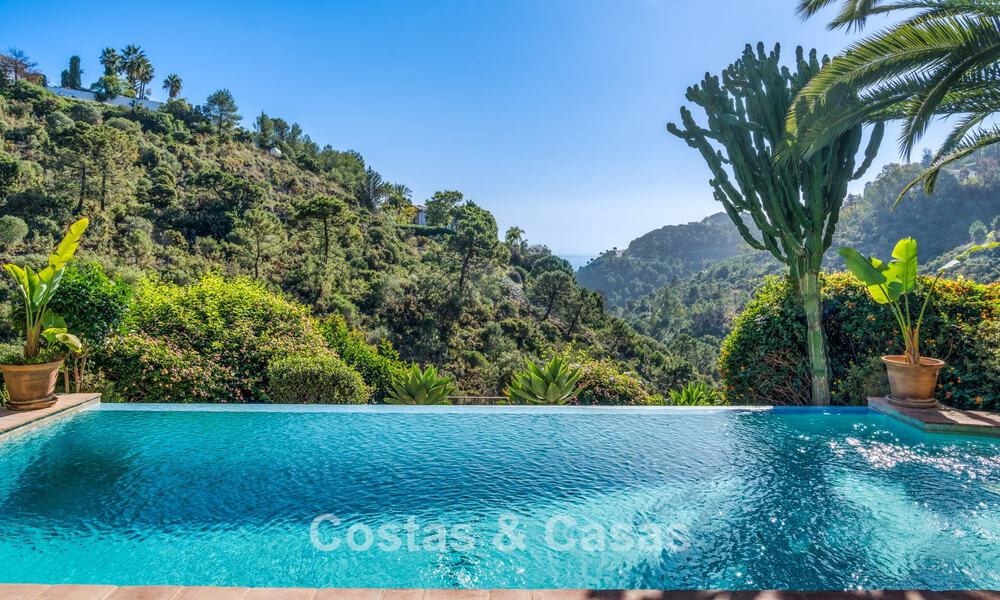 Villa de lujo andaluza en venta, en la exclusiva y segura zona de El Madroñal, Marbella - Benahavis 774816