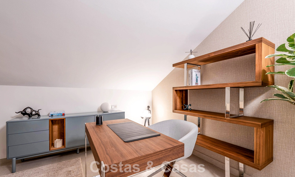 Precioso ático doble con vistas al mar en venta a poca distancia de Puerto Banús, Marbella 774854