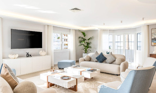 Precioso ático doble con vistas al mar en venta a poca distancia de Puerto Banús, Marbella 774861 