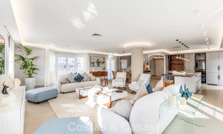 Precioso ático doble con vistas al mar en venta a poca distancia de Puerto Banús, Marbella 774862 