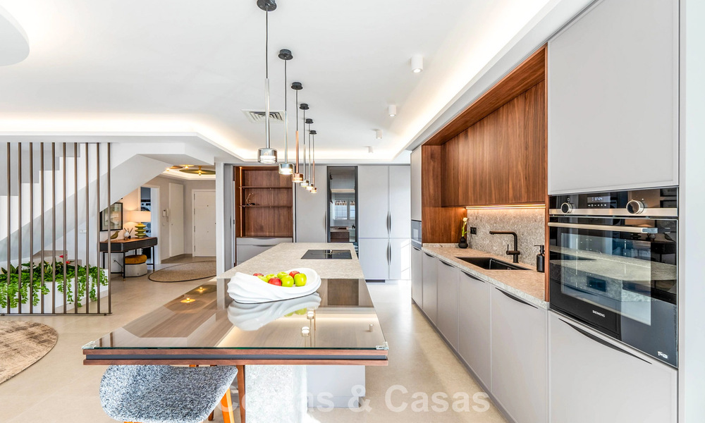 Precioso ático doble con vistas al mar en venta a poca distancia de Puerto Banús, Marbella 774863