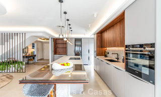 Precioso ático doble con vistas al mar en venta a poca distancia de Puerto Banús, Marbella 774863 