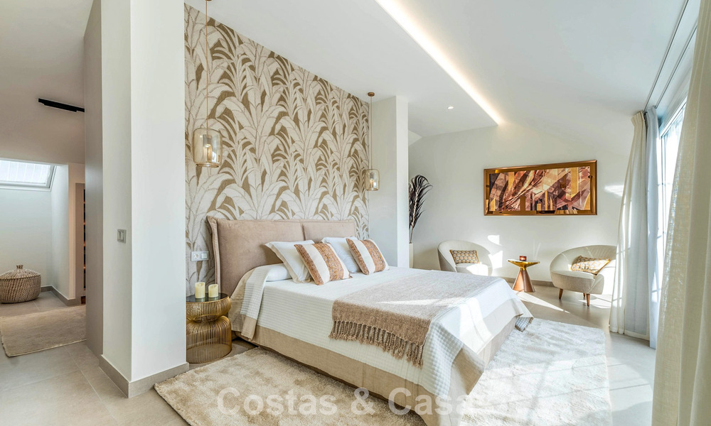 Precioso ático doble con vistas al mar en venta a poca distancia de Puerto Banús, Marbella 774875