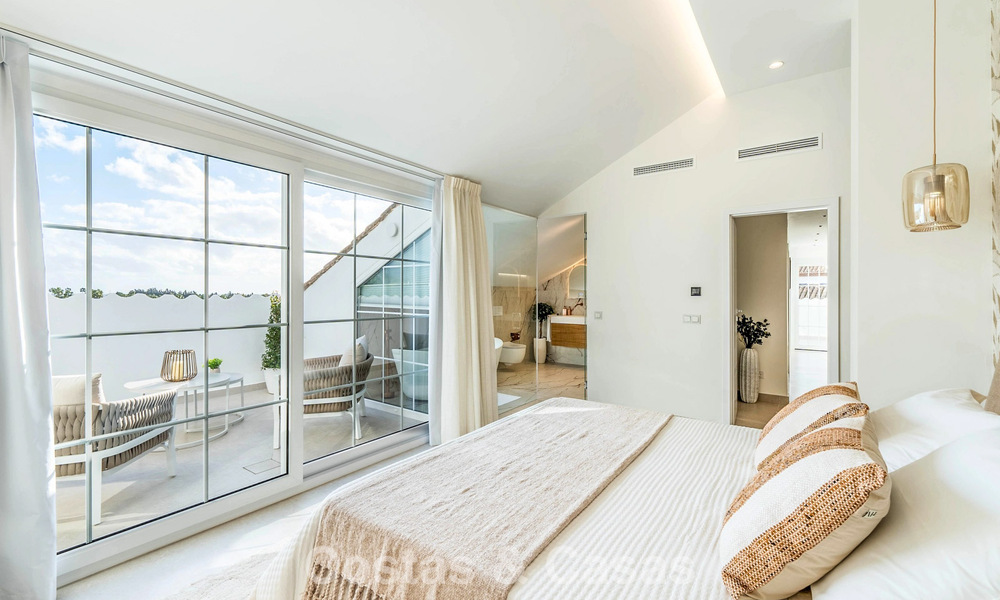 Precioso ático doble con vistas al mar en venta a poca distancia de Puerto Banús, Marbella 774877