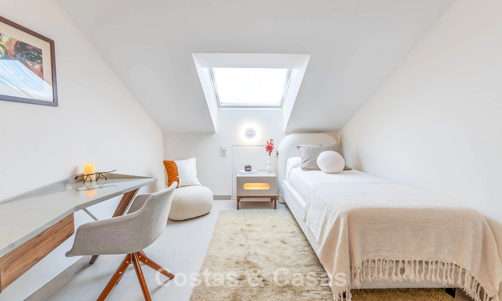 Precioso ático doble con vistas al mar en venta a poca distancia de Puerto Banús, Marbella 774881