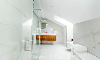 Precioso ático doble con vistas al mar en venta a poca distancia de Puerto Banús, Marbella 774884 