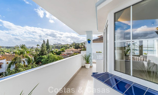 Precioso ático doble con vistas al mar en venta a poca distancia de Puerto Banús, Marbella 774889 