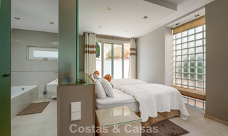 Villa clásica mediterránea en venta con vistas panorámicas al mar en una exclusiva comunidad cerrada en Marbella - Benahavis 774927 