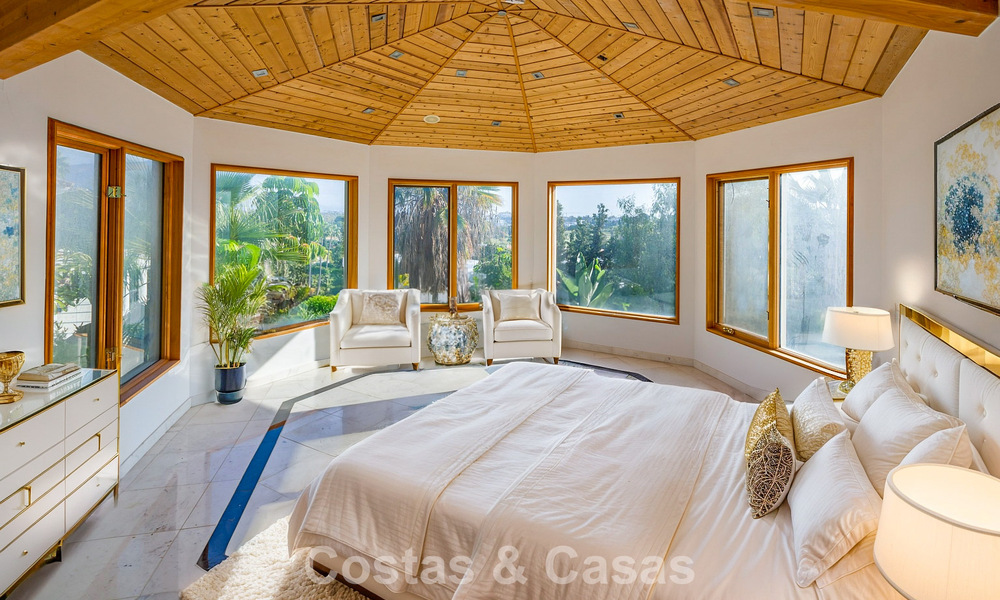 Majestuosa villa de lujo con impresionantes vistas al mar en venta, en una urbanización solicitada de Benahavis - Marbella 774947