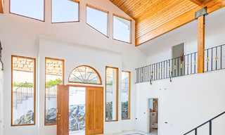 Majestuosa villa de lujo con impresionantes vistas al mar en venta, en una urbanización solicitada de Benahavis - Marbella 774953 