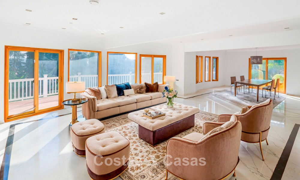 Majestuosa villa de lujo con impresionantes vistas al mar en venta, en una urbanización solicitada de Benahavis - Marbella 774958