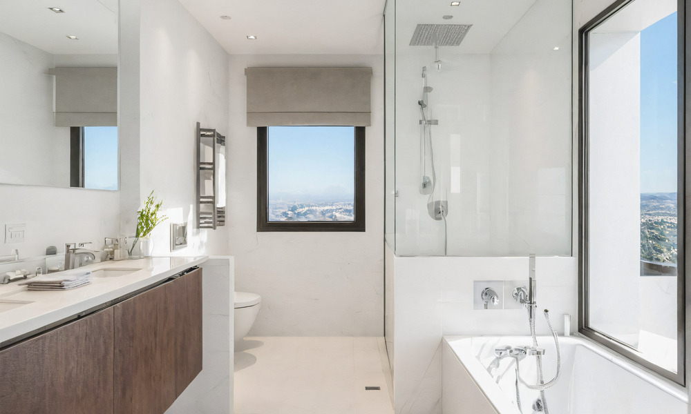 Villa ecológica de nueva construcción con vistas al mar en venta en tranquila zona residencial en Benalmádena, Costa del Sol 774962