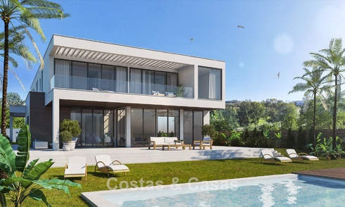 Lujosa y moderna villa de nueva construcción con vistas panorámicas al mar en venta, primera línea de golf en Mijas, Costa del Sol 775019