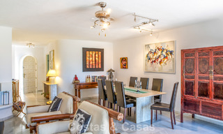 Amplia casa adosada de 4 dormitorios con preciosas vistas al mar en venta ubicada en Marbella Este 775131 