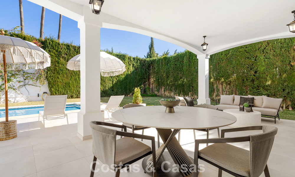 Villa de lujo lista para entrar a vivir en estilo mediterráneo en venta en una zona residencial en el valle del golf de Mijas, Costa del Sol 775175