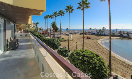 Apartamento en primera línea de playa con vistas fenomenales en venta en Marbella centro 775046