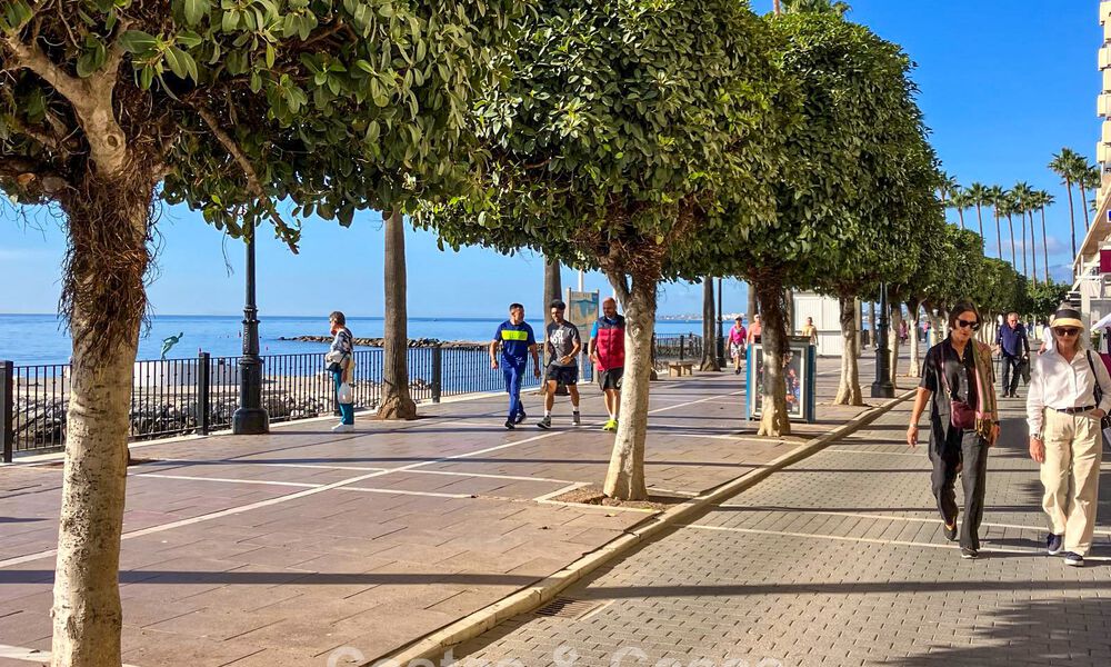 Apartamento en primera línea de playa con vistas fenomenales en venta en Marbella centro 775066