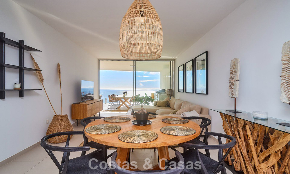 Apartamento moderno y listo para entrar a vivir con vistas panorámicas al mar en venta en Benalmádena, Costa del Sol 775485