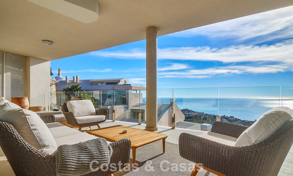 Apartamento moderno y listo para entrar a vivir con vistas panorámicas al mar en venta en Benalmádena, Costa del Sol 775488