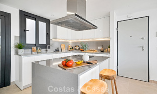 Ático de reciente construcción con amplio solárium en venta en complejo cerrado en Benahavis - Marbella 775458 