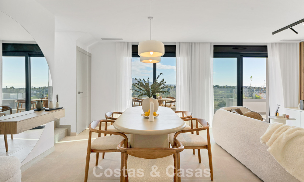 Ático de reciente construcción con amplio solárium en venta en complejo cerrado en Benahavis - Marbella 775462
