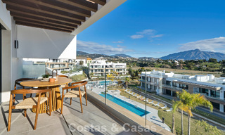 Ático de reciente construcción con amplio solárium en venta en complejo cerrado en Benahavis - Marbella 775474 