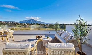 Ático de reciente construcción con amplio solárium en venta en complejo cerrado en Benahavis - Marbella 775478 