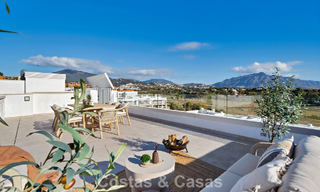 Ático de reciente construcción con amplio solárium en venta en complejo cerrado en Benahavis - Marbella 775479 