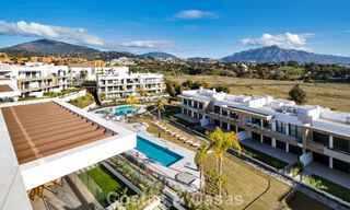 Ático de reciente construcción con amplio solárium en venta en complejo cerrado en Benahavis - Marbella 775481 