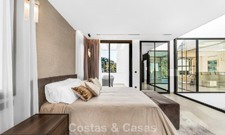 Sofisticada villa de diseño con magníficas vistas al mar en venta en El Madroñal, Benahavis - Marbella 795630 