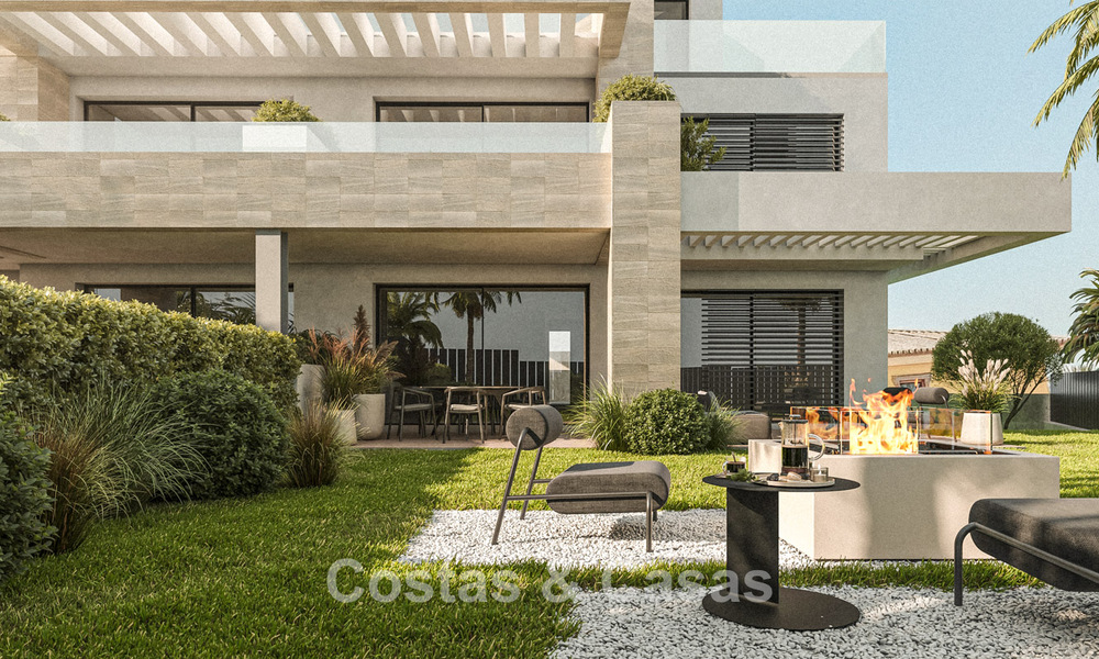 Nuevo en el mercado. Elegantes apartamentos boutique en venta a poca distancia de la playa en el oeste de Estepona 775435