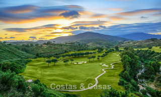 Nuevas casas adosadas de 3 dormitorios en venta en un prestigioso resort de golf en Mijas, Costa del Sol 775404 