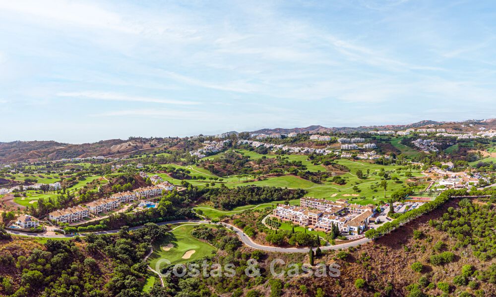 Nuevas casas adosadas de 3 dormitorios en venta en un prestigioso resort de golf en Mijas, Costa del Sol 775405