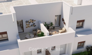 Nuevas casas adosadas de 3 dormitorios en venta en un prestigioso resort de golf en Mijas, Costa del Sol 775412 