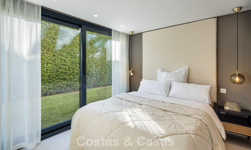 Lujosa villa de estilo moderno en venta, junto al campo de golf en Nueva Andalucía, Marbella 775552
