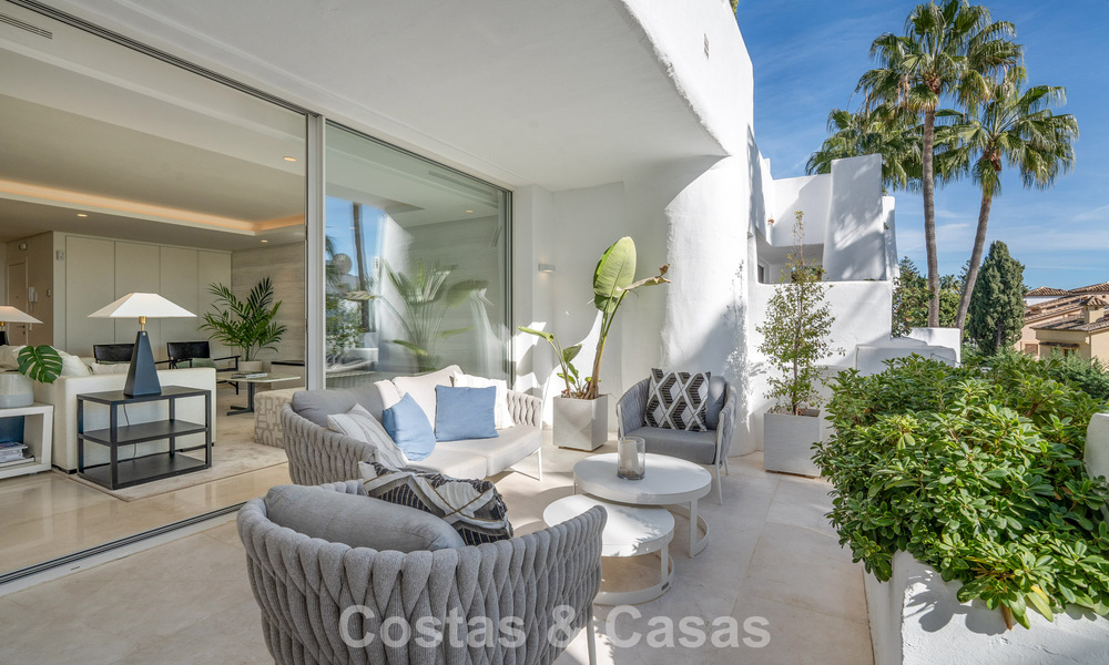 Lujoso ático dúplex reformado en venta en Puente Romano en la Milla de Oro de Marbella 775594