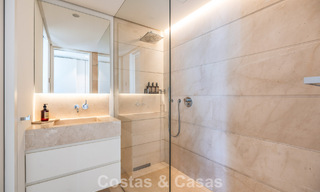 Lujoso ático dúplex reformado en venta en Puente Romano en la Milla de Oro de Marbella 775598 