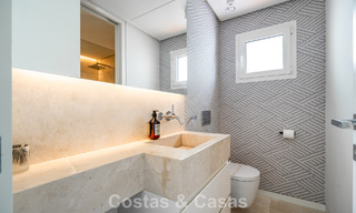 Lujoso ático dúplex reformado en venta en Puente Romano en la Milla de Oro de Marbella 775602 