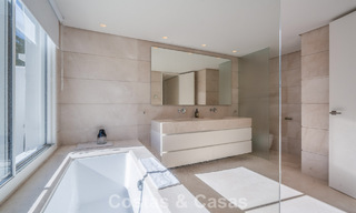 Lujoso ático dúplex reformado en venta en Puente Romano en la Milla de Oro de Marbella 775617 