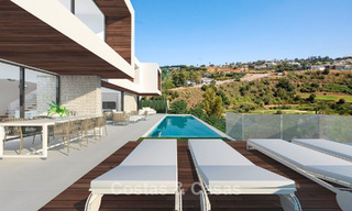 Villa contemporánea de nueva construcción en venta en un complejo de golf en Mijas en la Costa del Sol 775626 
