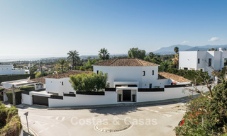 Moderna villa mediterránea con influencias contemporáneas en venta en la Milla de Oro de Marbella 775634 