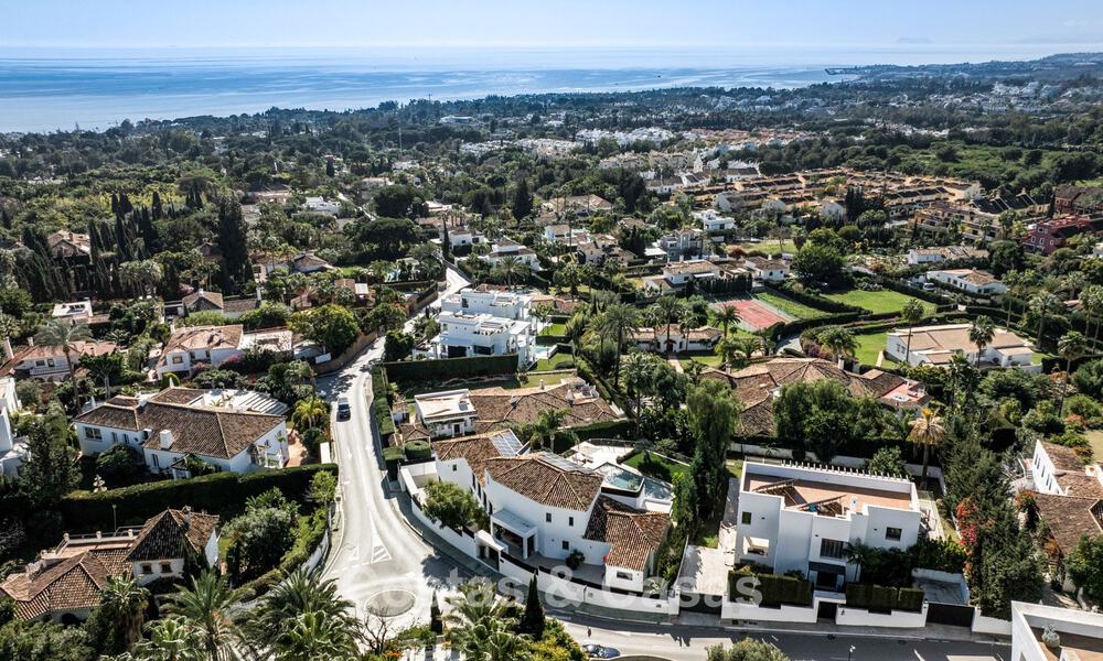 Moderna villa mediterránea con influencias contemporáneas en venta en la Milla de Oro de Marbella 775635