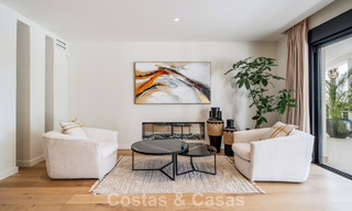 Moderna villa mediterránea con influencias contemporáneas en venta en la Milla de Oro de Marbella 775636 