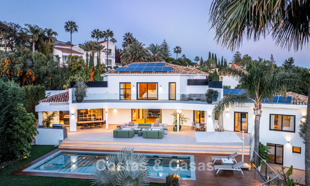 Moderna villa mediterránea con influencias contemporáneas en venta en la Milla de Oro de Marbella 775637