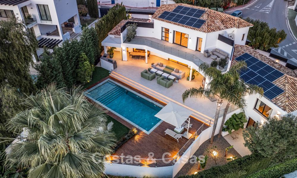 Moderna villa mediterránea con influencias contemporáneas en venta en la Milla de Oro de Marbella 775641