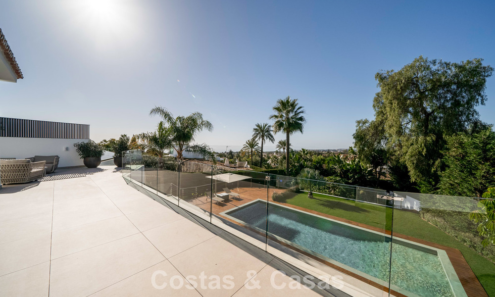 Moderna villa mediterránea con influencias contemporáneas en venta en la Milla de Oro de Marbella 775647
