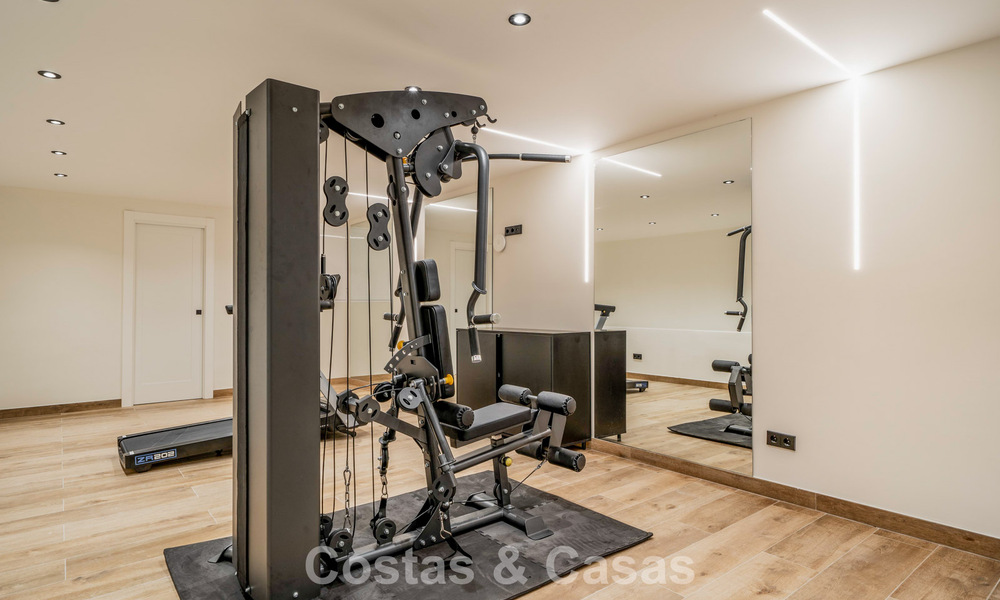 Moderna villa mediterránea con influencias contemporáneas en venta en la Milla de Oro de Marbella 775657