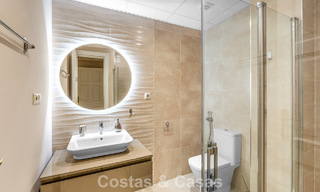 Amplia villa de lujo mediterránea con espectaculares vistas en venta en una urbanización muy solicitada en Benahavis - Marbella 775685 