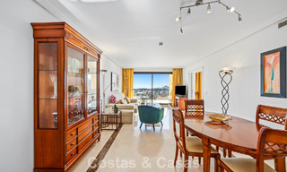 Amplio apartamento de 3 dormitorios listo para entrar a vivir en venta rodeado de campos de golf en Benahavis - Marbella 775726 