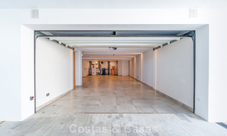 Villa de lujo moderna nueva en venta en una destacada comunidad cerrada de Sotogrande, Costa del Sol 775755 